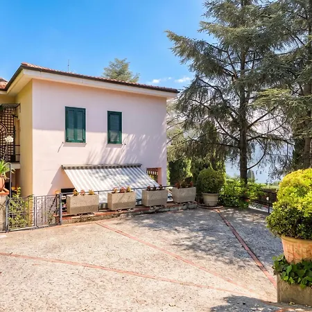 Hanbury Pool And Sea - Happy * Ventimiglia