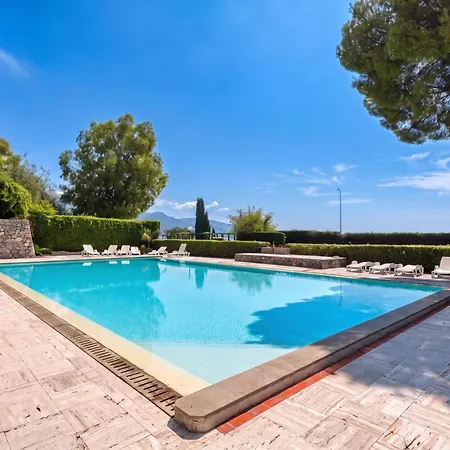 Hanbury Pool And Sea - Happy Apartment